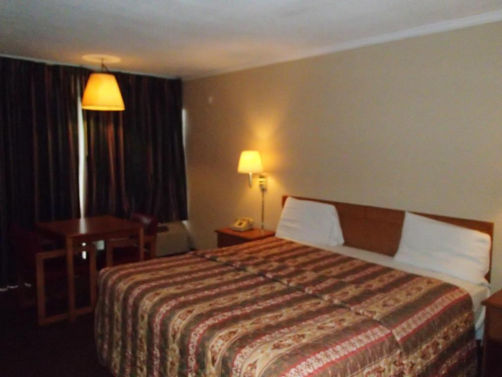 Sunrise Inn Lake Charles Zimmer foto